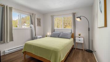 3 bedrooms, WiFi, bed sheets