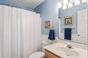 Towels, soap, toilet paper - Summer dates still available! 2BR2BA Bethany Bay Condo with Beautiful views! (Ocean View)