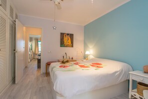 1 bedroom, iron/ironing board - Apartment near the beach of Sa Riera (Begur)