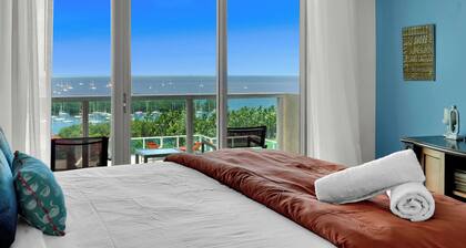 Amazing SEA VIEW Studio