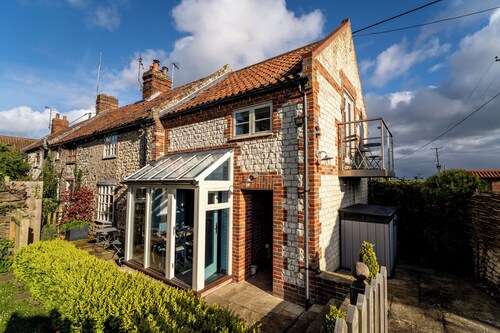 4 Malthouse Cottages - Thornham Norfolk, Pet Friendly, EV Charger