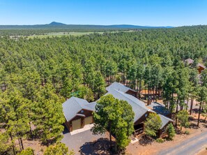 Exterior - Modern Cabin in Show Low, AZ: Sleeps 10 - Perfect for Family Getaways! (Show Low)