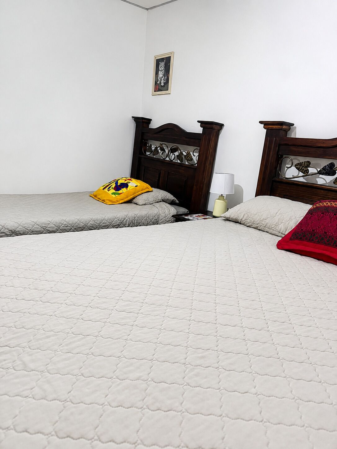 Habitación clásica doble | Wifi gratis, decoración individual, mobiliario individual y ropa de cama