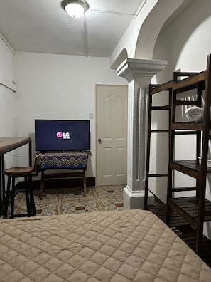 Individually decorated, individually furnished, free WiFi - NEIZAN HOTEL (Antigua Guatemala)
