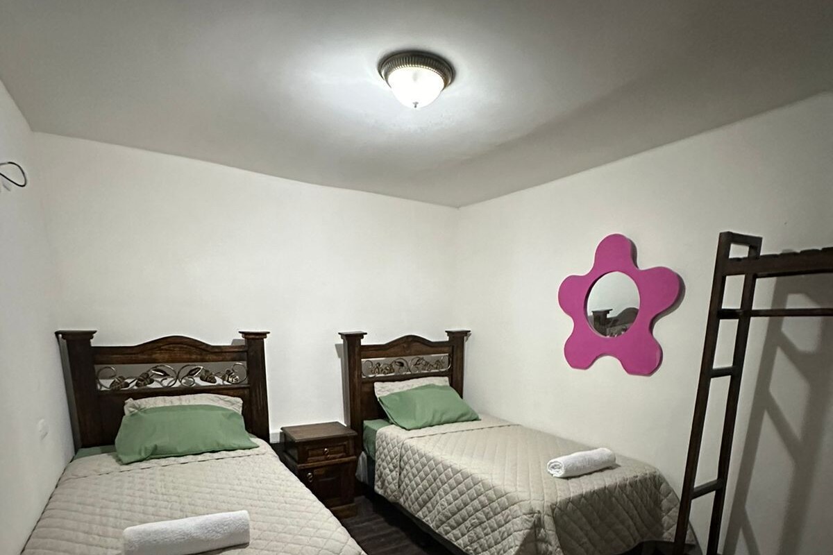 Comfort Twin Room | Wi-fi percuma, dihias secara berasingan 