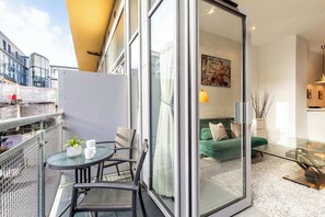 Basic Apartment | Exterior - East Putney One Bedroom Gem (London)