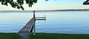 Spend Your Best Family Vacation by the Lake This Summer at our Cozy Cottage.