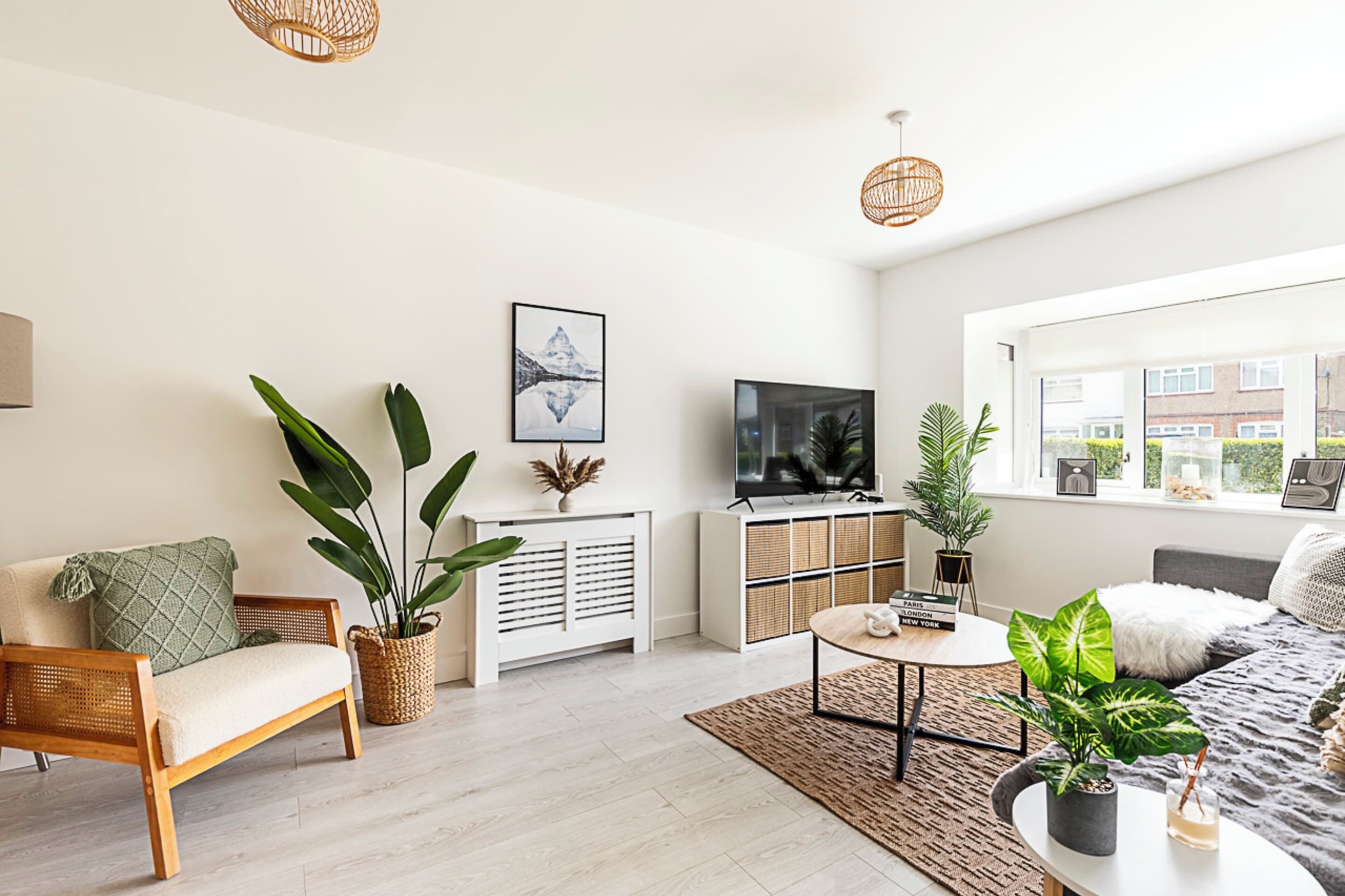Basic House | Interior