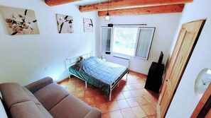 3 dormitorios, cuna de viaje, wifi y ropa de cama