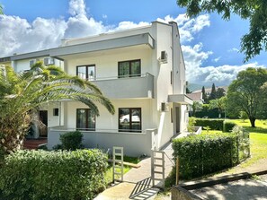 Front of property - Central apartments Surina (Budva)