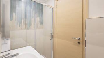Apartment | Bathroom | Towels