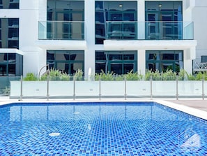 Apartment (0 Bedroom) | Pool | Outdoor pool - Elegant Studio With Balcony on the Riviera Dubai (Dubai)
