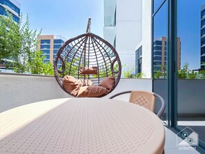 Apartment (0 Bedroom) | Balcony - Elegant Studio With Balcony on the Riviera Dubai (Dubai)