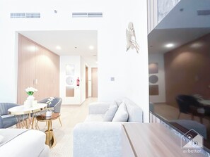 Appartement (0 Bedroom) | Salle de séjour