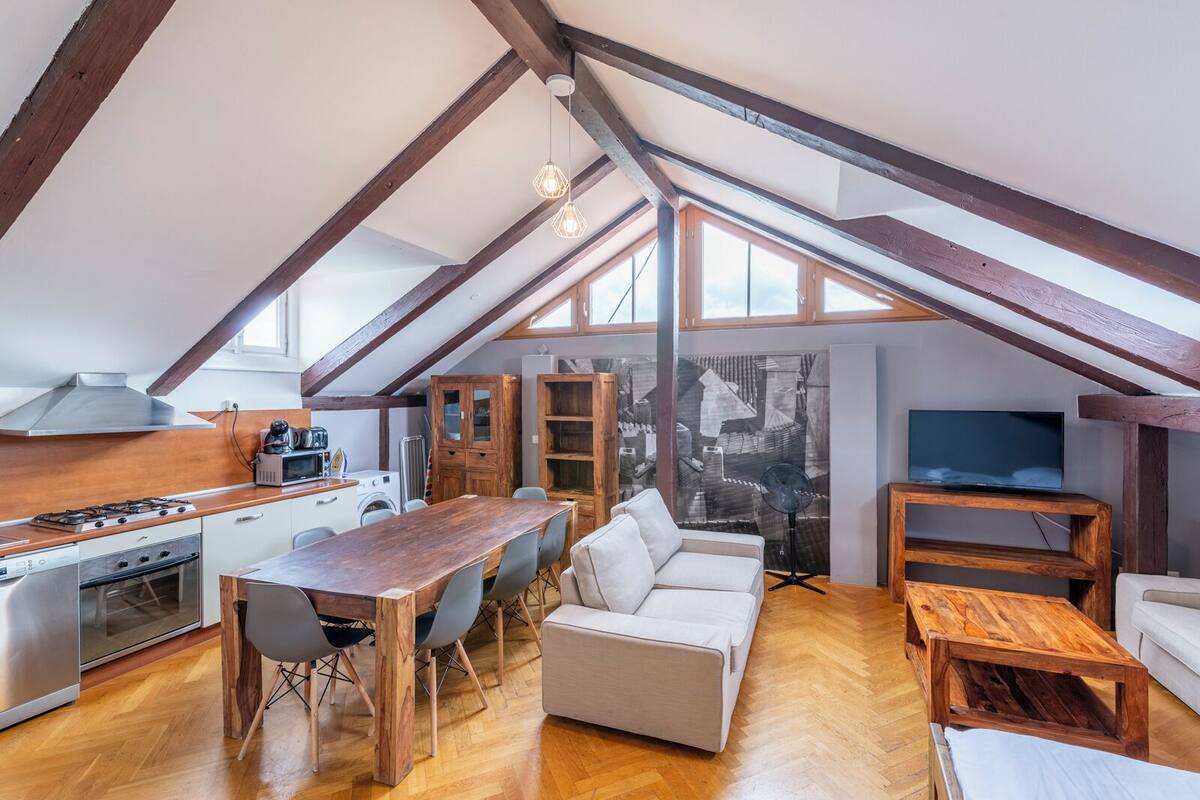 Apartment, Terrace (701) | Ruang tamu | 125 cm sebuah televisyen pintar dengan satelit 