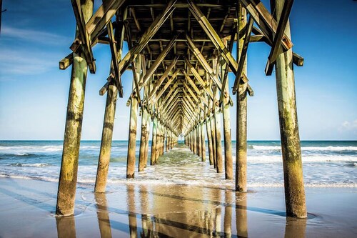 Cozy Beach Home w/ Fire Pit, Grill & Outdoor Swings—8 min from Surf City Pier!