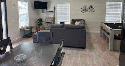 Stay, play and relax in Ohiopyle, PA, Hot tub, Pool table, GAP, Arcade Game
