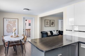 Interior - Dieppe Charm Suites, 3 BDRM, Close to Local Market (Dieppe)