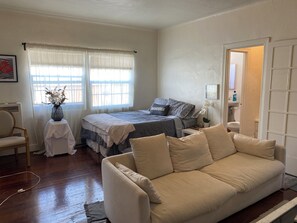 1 chambre, coffres-forts dans les chambres, bureau, Wi-Fi