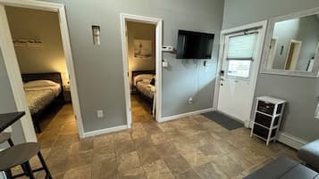 2 makuuhuonetta, ilmainen Wi-Fi, vuodevaatteet