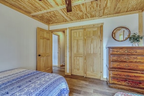 3 chambres, accès au Wi-Fi (inclus), literie fournie