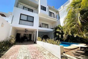 Exterior - Big Beautiful House One Street Away from the 5 AVE (Playa del Carmen)