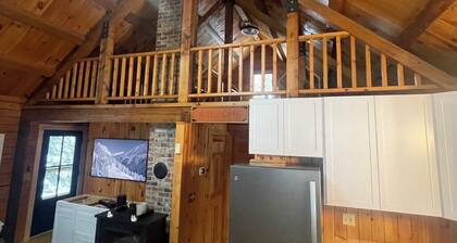 Minutes to Moosehead Lake, ATV Trails from driveway, Hiking, Mountain Biking