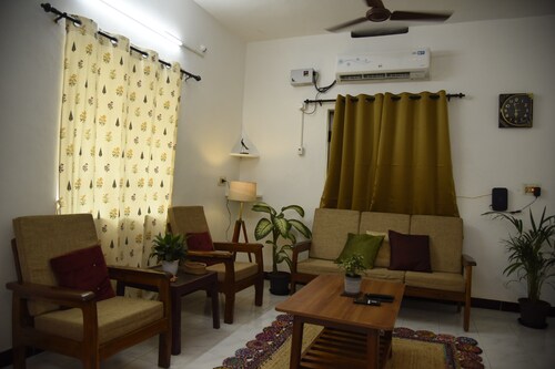 Mama Rose Homestay in Kilkatalai