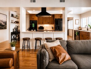 Smart TV, fireplace, computer monitors