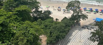 Apartamento Completo NO GuarujĂĄ - Praia DO Tombo - PĂ NA Areia
