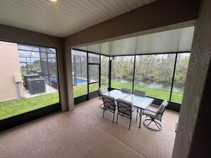 Dining - Perfect Luxury Home 4 Bedrooms, Perfect for Family and Friends Perfect Lake View (Leesburg)