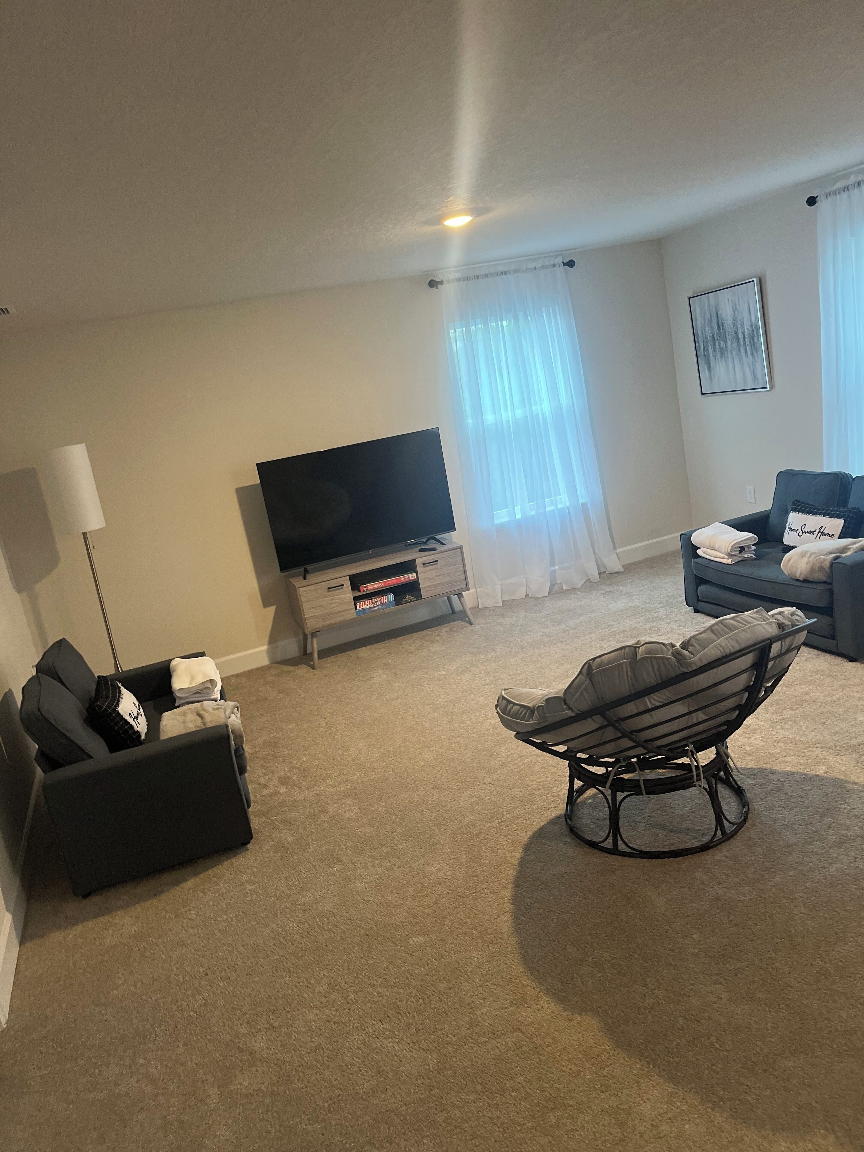Perfect Luxury Home 4 Bedrooms, Perfect for Family and Friends Perfect Lake View