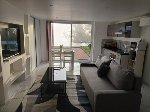 studio peux accueillir entre  2 et 5 personnes