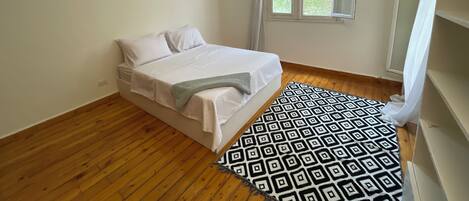 2 dormitorios, caja fuerte, wifi y ropa de cama