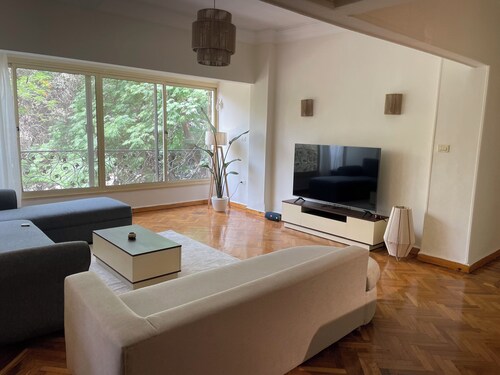 Cozy Apartment with green views of Maadi 
