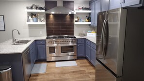 Fridge, microwave, oven, stovetop - Huge family friendly home in the outskirts of College Station.  Minutes to A&M.  (College Station)