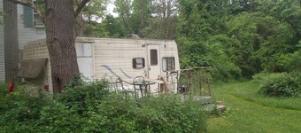 Cozy RV, cheap with priceless features.