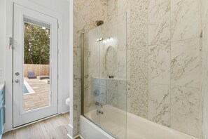 House, Multiple Beds (219 15th Street) | Bathroom - 219 15th Street (Panama City Beach)