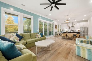 獨棟房屋, 多張床 (219 15th Street) | 起居區