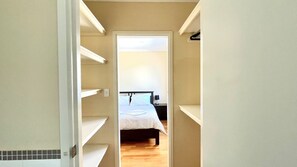 3 bedrooms, bed sheets - Welcome to Getaway, Unit 20 Seafront Estate, located within a stunning complex right in the heart of (Jurien Bay)