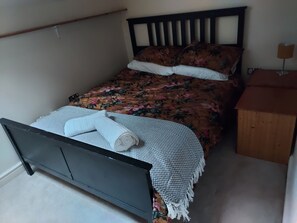 Apartment | 1 bedroom, iron/ironing board, free WiFi, bed sheets - Malvern Cozy Apartment Retreat King bed & Sofa bed (Malvern)