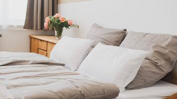 3 Schlafzimmer, Reisekinderbett, kostenloses WLAN, Bettwäsche