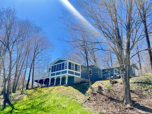 The Riverside Treehouse