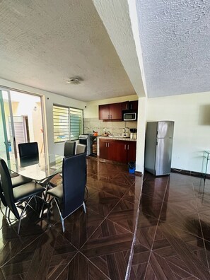 50-inch Smart TV with cable channels - Casa San Rafael Guadalajara CENTRICO (Guadalajara)