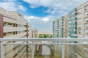 1 bedroom, in-room safe, desk, laptop workspace