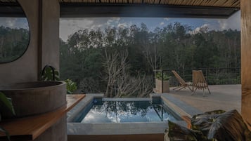 Comfort Room | Free WiFi