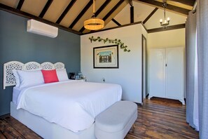 Bed sheets - 3333 Luz del Valle Hotel Boutique (Valle de Guadalupe)