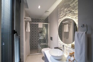 Premium Double or Twin Room | Bilik Mandi | Pancuran mandi, hulu semburan hidrourut 