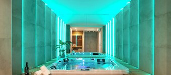 Villa Moderna per Gruppi con Piscina, Spa e Vista Mare | 13 Ospiti | Sicilia