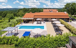 Pool - Amazing home in Labin (Labin)